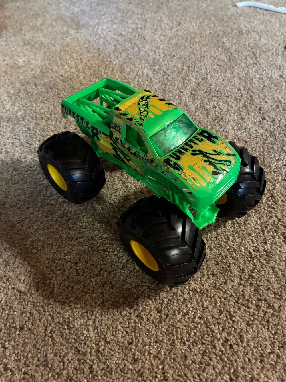 Monster Truck Toy Green Oversized Wheels Kids Vehicle Truck - Picture 2 of 6